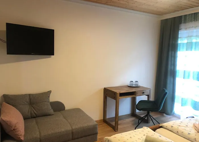 Fruehstueckspension Slanitsch Bed & Breakfast 3*